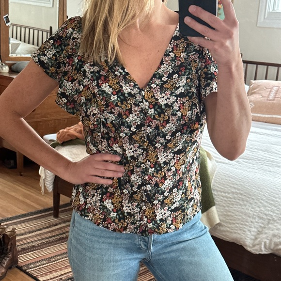 Dex Floral blouse - Picture 7 of 7